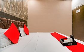 Hotel O Colour